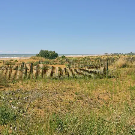 Villa With Garden Close To Bibione Beach Apartamento