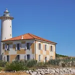 With Private Garden Apartamento Bibione